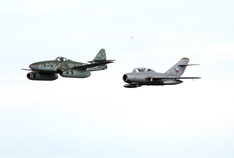 Illustration for article titled Me-262: The First Jet Fighter To Make a Diffrence
